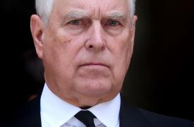 Ελεύθερος μετά από ανάκριση ο έκπτωτος πρίγκιπας Άντριου - Παραμένει υπό έρευνα