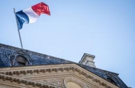 Γαλλία: Πολιτικές αντιδράσεις προκαλεί απόφαση του ΥΠΕΣ να εντάξει το κόμμα της Ανυπότακτης Γαλλίας στην άκρα αριστερά