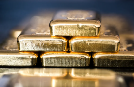 Σε υψηλό 3 εβδομάδων ο χρυσός με ράλι σχεδόν 2%