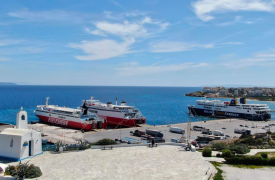 Παράνομη την απεργία στο λιμάνι της Ραφήνας: Επιμένουν στις κινητοποιήσεις τα σωματεία - Ακυρώσεις δρομολογίων