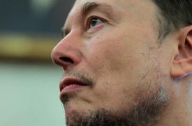 Νέο ρεκόρ πλούτου για τον Έλον Μασκ - Με περιουσία πάνω από 800 δισ. δολάρια