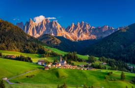 Viral χωριό στην Ιταλία λέει όχι στον τουρισμό της μίας ημέρας