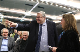 Ο κατάσκοπος, η κόντρα με Βενιζέλο και οι νέες γκρίνιες στο ΠΑΣΟΚ