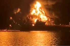 Δεξαμενόπλοια φλέγονται κοντά στο Ιράκ - Βαθαίνει η κρίση στη Μέση Ανατολή
