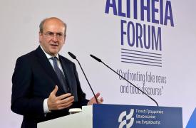 Χατζηδάκης στο Athens Alitheia Forum: Τα fake news υπονομεύουν τη Δημοκρατία