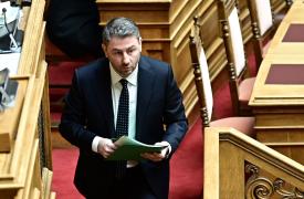 Άμεση ενημέρωση των πολιτικών αρχηγών από τον πρωθυπουργό για Μ. Ανατολή ζητά ο Ανδρουλάκης