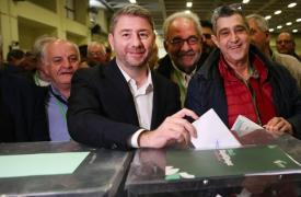 ΠΑΣΟΚ: Με την ψηφοφορία για την εκλογή νέας Κεντρικής Επιτροπής ολοκληρώνεται το 4ο συνέδριο