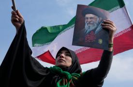 Η Τεχεράνη απαντά στον Μακρόν για Στενά του Ορμούζ - Τραμπ: «Δεν είμαι ευχαριστημένος με τον νέο ηγέτη του Ιράν»