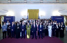 «Μπροστά για την Παιδεία»: Η Eurobank βράβευσε τους «Πρώτους των Πρώτων» παρουσία του ΠτΔ
