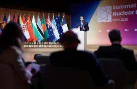 Ηγετικό ρόλο για πυρηνοκίνητη ναυτιλία αναλαμβάνει η Ελλάδα - Το σκληρό στοίχημα της κυβέρνησης - Δημοφιλείς υπουργοί