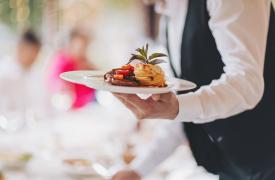 Έρχεται η νέα κλαδική σύμβαση σε επισιτισμό, τουρισμό και αρτοποιεία - Τι θα προβλέπει