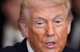 Ο πρόεδρος Τραμπ αξιώνει από το Ιράν την αποναρκοθέτηση του Στενού του Χορμούζ