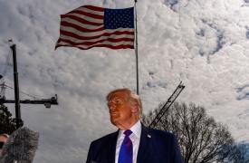 Τραμπ για Ιράν: «Ο πόλεμος εξελίσσεται πολύ γρήγορα» - Αεροσκάφος των ΗΠΑ συνετρίβη στο Ιράκ