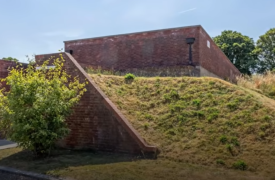 Το καταφύγιο που έγινε σπίτι 650.000 στερλινών