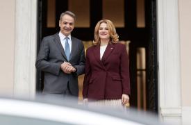 Συνάντηση Μητσοτάκη με την πρωθυπουργό της Λετονίας