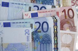 Στα €1.349 ο μέσος μισθός το 2025 - Το εμπόριο ο μεγαλύτερος εργοδότης, ποια είναι η πιο δημοφιλής ειδικότητα