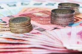 Έκτακτη ενίσχυση 150€ για κάθε παιδί χωρίς αίτηση - Αυξάνεται στα 300€ το επίδομα των χαμηλοσυνταξιούχων