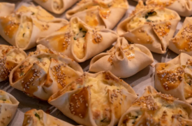 Τα γλυκά του Πάσχα στην Ελλάδα: Ένα γευστικό ταξίδι από το Ιόνιο μέχρι την Κρήτη