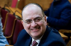 Πυρ ομαδόν από την αντιπολίτευση για το retweet Λαζαρίδη