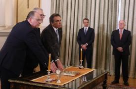 Ορκίστηκαν τα νέα μέλη της κυβέρνησης