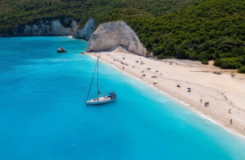 Η εξωτική και απομονωμένη παραλία του Ιονίου που βγήκε 2η καλύτερη στον κόσμο