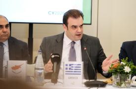 Πιερρακάκης: «Το πλεόνασμα θα είναι πάνω από τον στόχο - Ο επιπλέον δημοσιονομικός χώρος θα επιστρέψει στους πολίτες»