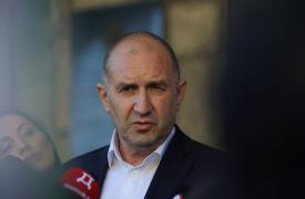 Βουλγαρία: Πολιτική ανατροπή με σαρωτική νίκη Ράντεφ - Η επόμενη μέρα