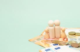 Ψηφιακό «μάτι» σε όλα τα επιδόματα: Έρχεται το Εθνικό Μητρώο Παροχών και Ενισχύσεων