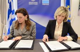 Η Visa ανανεώνει τη συνεργασία με Υπ. Τουρισμού - Η δαπάνη στην Ελλάδα το 2025