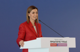 Αγαπηδάκη: «Παγιδευμένοι» στην οθόνη 3 στους 4 νέους κάνουν doomscrolling