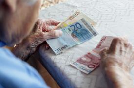 Διπλό bonus στις συντάξεις το 2027 - Υψηλότερα ποσά για 2,5 εκατ. συνταξιούχους