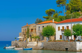 5 γραφικά ψαροχώρια της Πελοποννήσου για αξέχαστες αποδράσεις