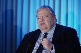 Βενιζέλος για ΑΙ: Η ΕΕ δεν ορίζει, ούτε επηρεάζει καθ’ οιονδήποτε τρόπο τις εξελίξεις
