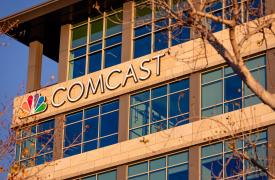 Στα δύο «σπάει» η Comcast: Απόσχιση για NBCUniversal και Sky