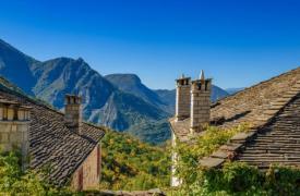 5 χωριά για δροσερό καλοκαίρι στα ελληνικά βουνά