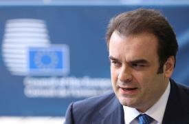 Εύσημα Handelsblatt σε Πιερρακάκη για την πρόωρη αποπληρωμή χρέους 6,9 δισ. ευρώ