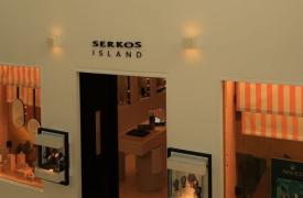 SERKOS Island: Το καλοκαιρινό luxury destination στην καρδιά της Πάρου
