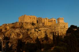 Κυριαρχεί η αβεβαιότητα στους Έλληνες - Το γράφημα της εβδομάδας