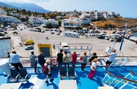 Από το κυνήγι των εκπτώσεων στις οικονομικές διακοπές: Ο νέος χάρτης της καταναλωτικής συμπεριφοράς