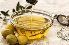 Φέτα και ελαιόλαδο: Οι δύο ελληνικοί «πρεσβευτές» των 2,1 δισ. ευρώ