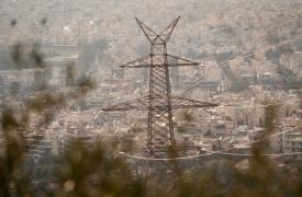 Ρεύμα: «Τσιμπάνε» ξανά οι τιμές χονδρικής - Πώς επηρεάζει ο καύσωνας την Ευρώπη