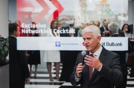 UniCredit και Alpha Bank ενισχύουν τη συνεργασία τους σε περιφερειακές αγορές