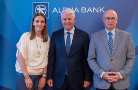 Alpha Bank: Διευρύνει τη συνεργασία της με το Οικονομικό Πανεπιστήμιο Αθηνών