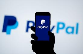 Μία από τις καλύτερες ημέρες της 10ετίας για τη μετοχή της PayPal