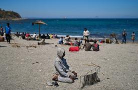 Ισπανία: Χιλιάδες μετανάστες παραμένουν στη Θέουτα