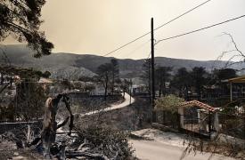 Το βάρος στις αποζημιώσεις - Η πόρτα της Δόμνας στον Μακάριο - Τα... depon στο κόμμα Καρυστιανού