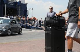Στο «κόκκινο» η κίνηση στα λιμάνια - Πάνω από 80.000 αναχωρήσεις έως την Κυριακή