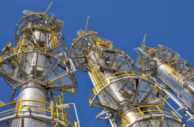 UBS για Motor Oil: Σενάριο για EBITDA 849 εκατ. ευρώ και νέο ιστορικό ρεκόρ