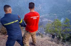 Πυρκαγιά στην Κάρυστο - »Σηκώθηκαν» 5 εναέρια μέσα
