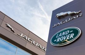 Times: «Μαχαίρι» σε 4.000 θέσεις εργασίας από Jaguar Land Rover